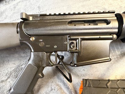 DPMS A-15 Lo Pro Classic .223 Rem/ 5.56 Nato fixed stock - Image 4 of 13