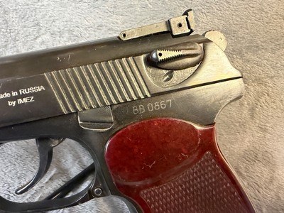 IMEZ Russia Makarov IJ70-17AH .380 ACP 2 mags - Image 8 of 11