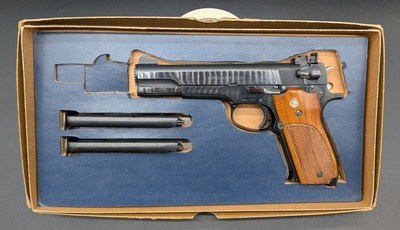 Smith & Wesson Model 52-2 .38 Master – Box, Manual & 2 Mags - Image 3 of 12