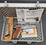SMITH & WESSON PERFORMANCE CENTER MODEL 952-2 | SEMI-AUTO 9MM | 5