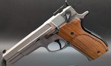 SMITH & WESSON PERFORMANCE CENTER MODEL 952-2 | SEMI-AUTO 9MM | 5