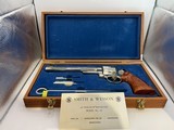 Smith & Wesson Model 29 44mag nickel New in Display case - 1 of 2