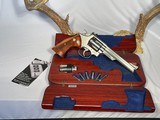Smith & Wesson Stainless model 66-2 .357 mag Custom Lockable display case - 2 of 2