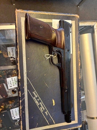SMITH & WESSON MODEL 41 22