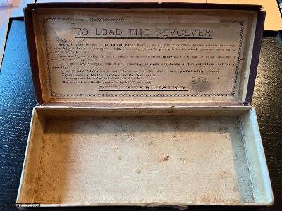 Rare Maltby and Curtis “Metropolitan Revolver” box - Image 4 of 4