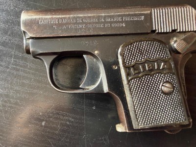 SPANISH “LIBIA”.25 ACP PISTOL PICTURED IN BOOK - Image 2 of 11