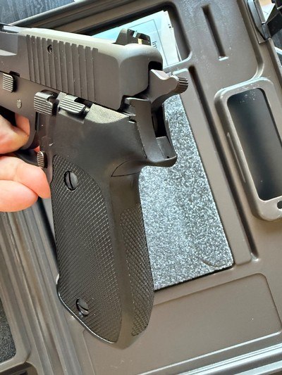 MINT RARE SIG P220 .38 SUPER ANIB UNFIRED - Image 8 of 11