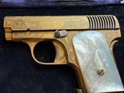 STUNNING BOXED GOLD DAMASCENED SPANISH “BUFALO” .25 PISTOL - Image 3 of 15
