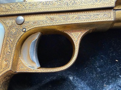 STUNNING BOXED GOLD DAMASCENED SPANISH “BUFALO” .25 PISTOL - Image 9 of 15
