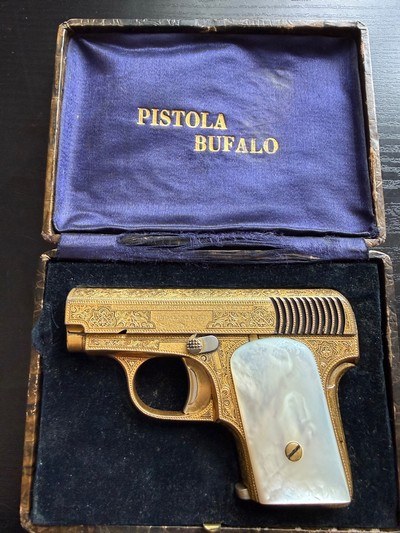 STUNNING BOXED GOLD DAMASCENED SPANISH “BUFALO” .25 PISTOL - Image 1 of 15