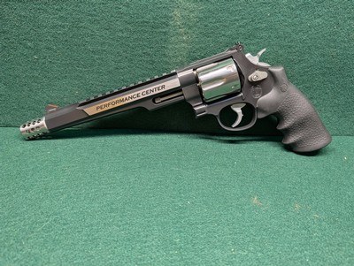 Smith & Wesson 629 Performance Center Hunter - Image 4 of 4