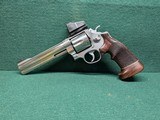 Smith & Wesson 629 DX - Image 2 of 10