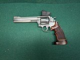 Smith & Wesson 629 DX - Image 4 of 10