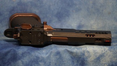 CNC GUNWORKS AKIRA 9MM DLC / ROSE GOLD 4.6