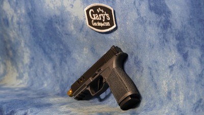 ON SALE! SIG SAUER 365XCA-9-BLKGLD-SCT P365 XMACRO 9MM BLACK WITH GOLD TH BBL - Image 4 of 5