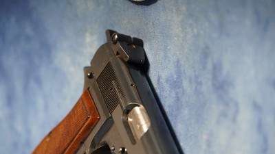 CONSIGNMENT BELGIUM BROWNING HI POWER 9MM MFG 1974 - Image 5 of 10