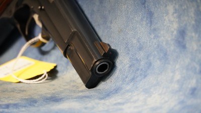 CONSIGNMENT BELGIUM BROWNING HI POWER 9MM MFG 1974 - Image 4 of 10