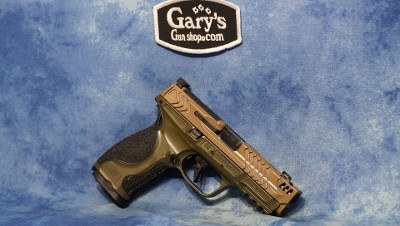 SMITH & WESSON 14438 M&P9 METAL CARRY COMP OD GRN / FDE 4-17 RND MAGS - Image 1 of 5
