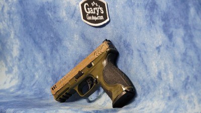 SMITH & WESSON 14438 M&P9 METAL CARRY COMP OD GRN / FDE 4-17 RND MAGS - Image 4 of 5