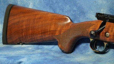 WINCHESTER 535203233 M70 SUPER GRADE 300 WIN MAG PARKWEST CASE COLOR - Image 3 of 17