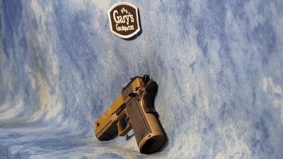 NIGHTHAWK ALPHA HAWK COMMANDER 9MM SANDHAWK FINISH - Image 9 of 17