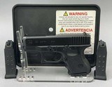 GLOCK 26 - G26 Gen3 9mm Sub-Compact w (3) 10-Round mags - Like New - 1 of 12