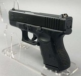 GLOCK 26 - G26 Gen3 9mm Sub-Compact w (3) 10-Round mags - Like New - 5 of 12