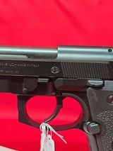 Beretta M9a3 Italian made Type F black threaded w (2) 17 rd mags - Like new - 6 of 12