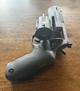 Taurus Raging Hunter 357 Magnum and Taurus Deluxe Revolver Carry Case - Image 5 of 11