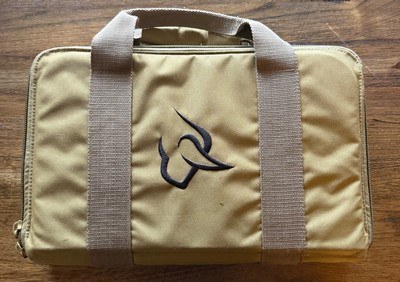 Taurus Raging Hunter 357 Magnum and Taurus Deluxe Revolver Carry Case - Image 10 of 11