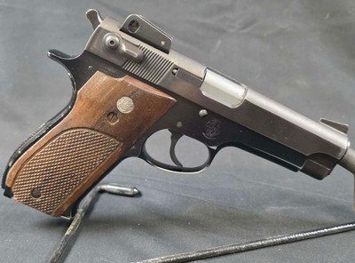 Smith & Wesson Model 439 9mm - Image 1 of 5
