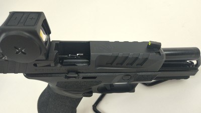 Springfield Armory Echelon™ 4.0C 9mm - 5 Mags - Vortex Venom Red Dot - Excellent Condition - Image 16 of 18