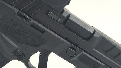 Springfield Armory Echelon™ 4.0C 9mm - 5 Mags - Vortex Venom Red Dot - Excellent Condition - Image 7 of 18