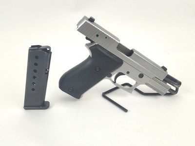 Sig Sauer P220ST - .45 ACP - Used; Excellent Condition - All-Stainless .45 - Image 18 of 21