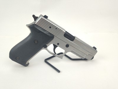 Sig Sauer P220ST - .45 ACP - Used; Excellent Condition - All-Stainless .45 - Image 8 of 21