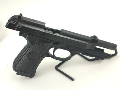 Beretta 92A1 - 9mm - Used; Excellent Condition - w/ Original Case & 3 Mags - Image 12 of 17