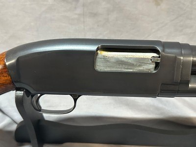 Winchester Model 12 Heavy Duck Super X 30 - Image 2 of 18