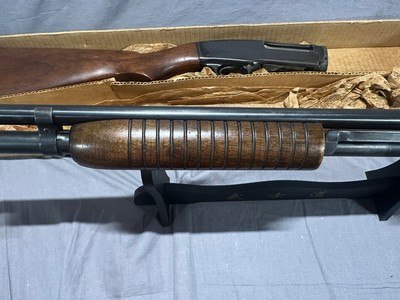 Winchester Model 42 in original box 26