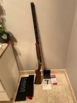 Caesar Guerini Summit Sporting 28 ga 32 inch Barrel 8 extended choke tubes - 2 of 13