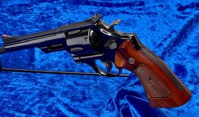 Smith & Wesson Model 57 no dash S serial, 6 inch barrel - Image 8 of 11