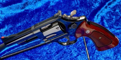 S&W M 29-2 44 Mag 4 inch barrel. - Image 7 of 10
