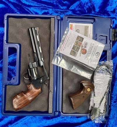 Colt Python 6