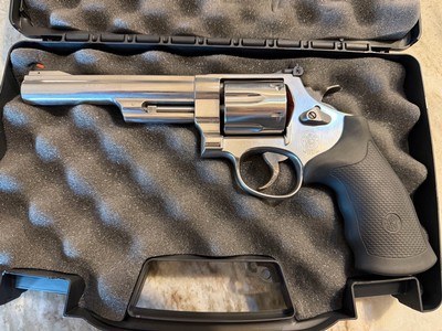 Smith and Wesson 629 6