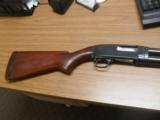Winchester
Model
12
16 ga
28
inch
modified
- 3 of 5