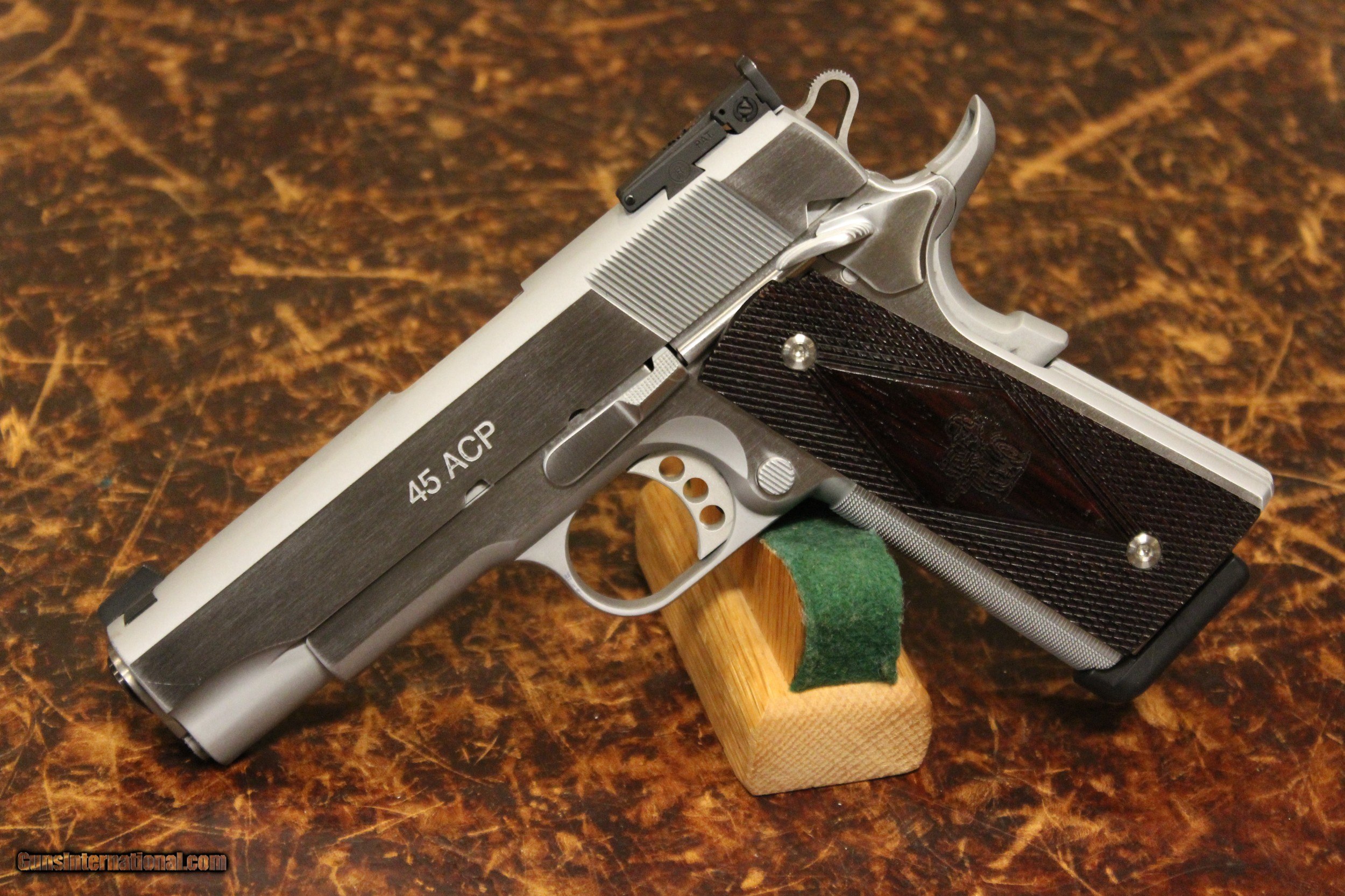 Les Baer Concept 7 45acp