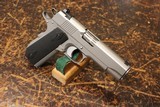 DAN WESSON VALOR V-BOB .45ACP - 3 of 5