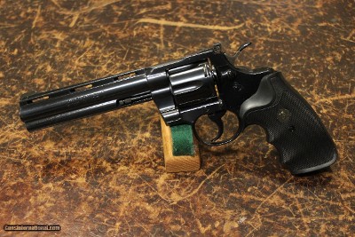 COLT PYTHON 1975