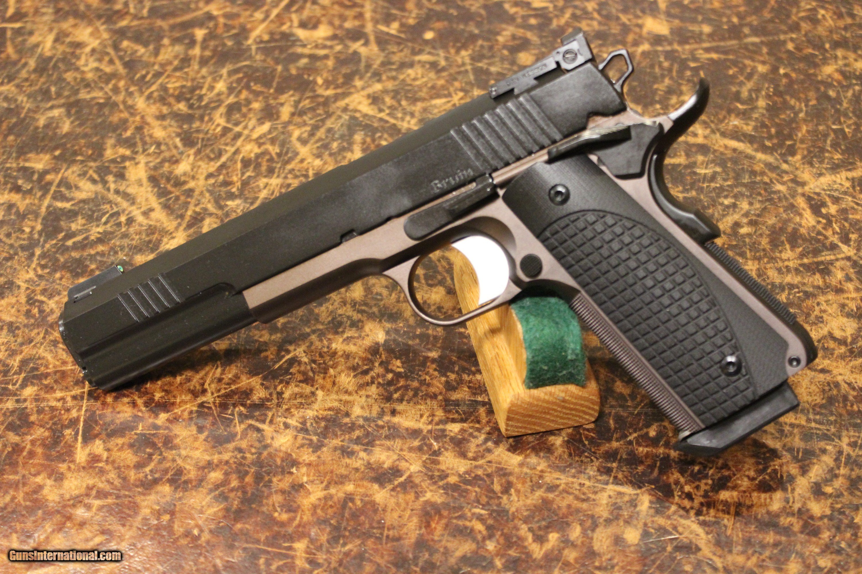 DAN WESSON BRUIN 10MM