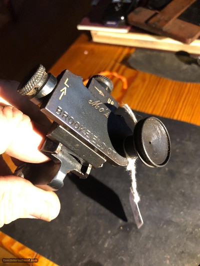 Mo's
Brookfield,CT
Rear Peep sight