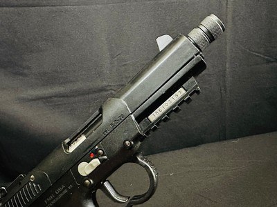 FN HERSTAL FIVE-SEVEN – 5.7x28mm – THREADED BARREL – DOUBLE LOOP TRIGGER GUARD – FACTORY COMPLETE – CIRCA 2016–2018 – AS NEW COLLECTOR CONDITION - Image 2 of 13